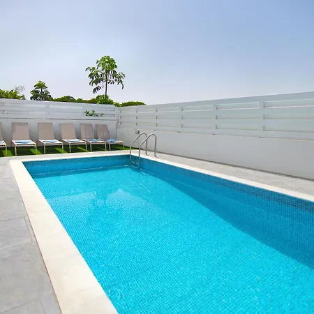 Dina プロタラス